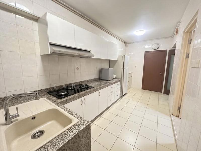 688A Choa Chu Kang Drive, 688A Choa Chu Kang Drive, Dairy Farm / Bukit Panjang / Choa Chu Kang, 3 Bedrooms, 968 sqft, HDB Flat For Sale, by Sandy Hong, 500265807 - Kitchen - PropertyGuru.com.sg