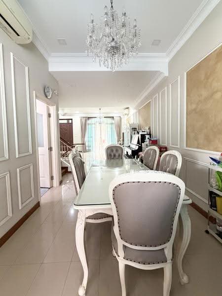 Summer Gardens, Upper Changi Road East, Bedok / Upper East Coast, 5 Bedrooms, 3,024 sqft, Cluster House For Sale, by Bob Wu, 500265808 - Dining Room - PropertyGuru.com.sg