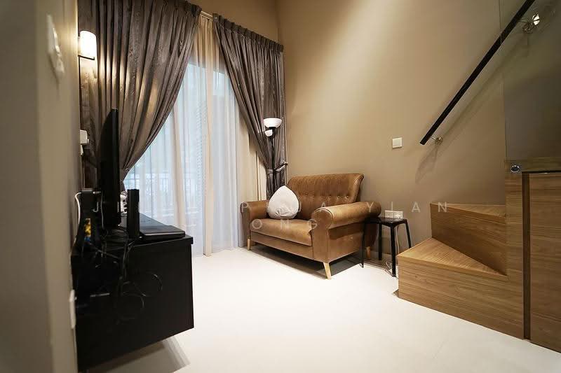 WhiteHaven, 332A Pasir Panjang Road, Buona Vista / West Coast / Clementi New Town, 2 Bedrooms, 635 sqft, Apartment For Rent, by Jimmy Phua Yian Tong, 500265815 - Living Room - PropertyGuru.com.sg