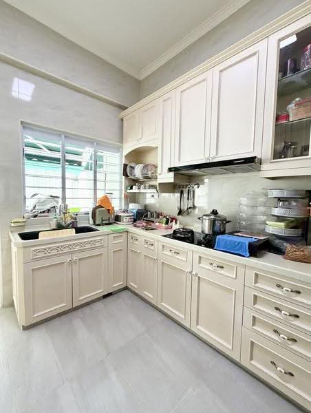 Summer Gardens, Upper Changi Road East, Bedok / Upper East Coast, 4 Bedrooms, 3,024 sqft, Cluster House For Rent, by Bob Wu, 500265824 - Kitchen - PropertyGuru.com.sg