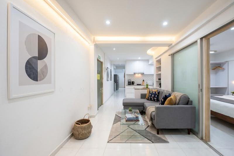 1016 upper Serangoon road, upper serangoon road, Hougang / Punggol / Sengkang, 4 Bedrooms, 1,010 sqft, Walk-up Apartment For Sale, by Denise Seow, 500265837 - Living Room - PropertyGuru.com.sg