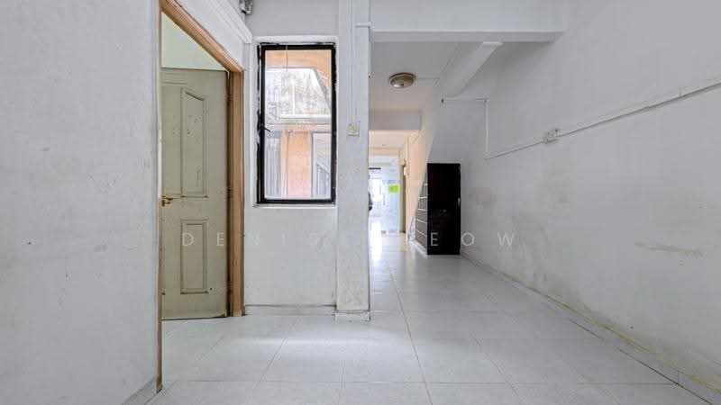 1016 upper Serangoon road, upper serangoon road, Hougang / Punggol / Sengkang, 4 Bedrooms, 1,010 sqft, Walk-up Apartment For Sale, by Denise Seow, 500265837 - PropertyGuru.com.sg