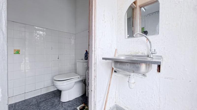 1016 upper Serangoon road, upper serangoon road, Hougang / Punggol / Sengkang, 4 Bedrooms, 1,010 sqft, Walk-up Apartment For Sale, by Denise Seow, 500265837 - PropertyGuru.com.sg