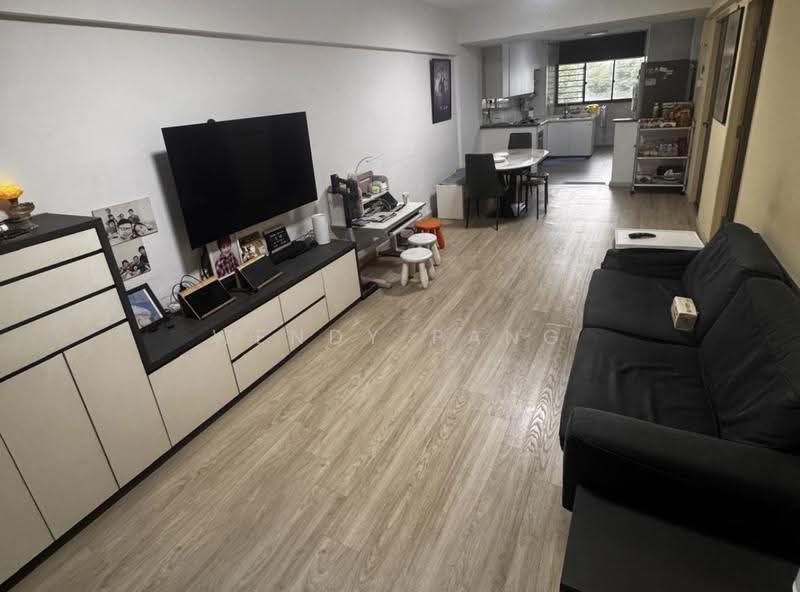 518 Jurong West Street 52, 518 Jurong West Street 52, Boon Lay / Jurong / Tuas, 2 Bedrooms, 796 sqft, HDB Flat For Sale, by Wendy Pang, 500265844 - Living Room - PropertyGuru.com.sg