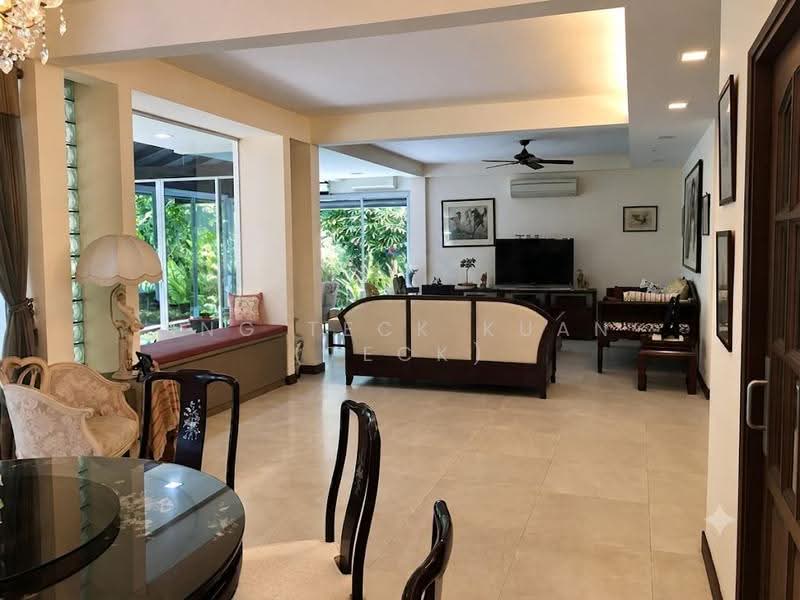 Own Piece Of Paradise | Peaceful & Tranquil, Chantek, Swiss Club, Hua Guan, Clementi Park / Upper Bukit Timah, 5 Bedrooms, 4,500 sqft, Bungalow House For Sale, by Ang Teck Kuan (Teck), 500265851 - Living Room - PropertyGuru.com.sg