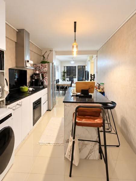 607 Ang Mo Kio Avenue 4, 607 Ang Mo Kio Avenue 4, Ang Mo Kio / Bishan / Thomson, 2 Bedrooms, 732 sqft, HDB Flat For Sale, by Adam K, 500265856 - Kitchen - PropertyGuru.com.sg