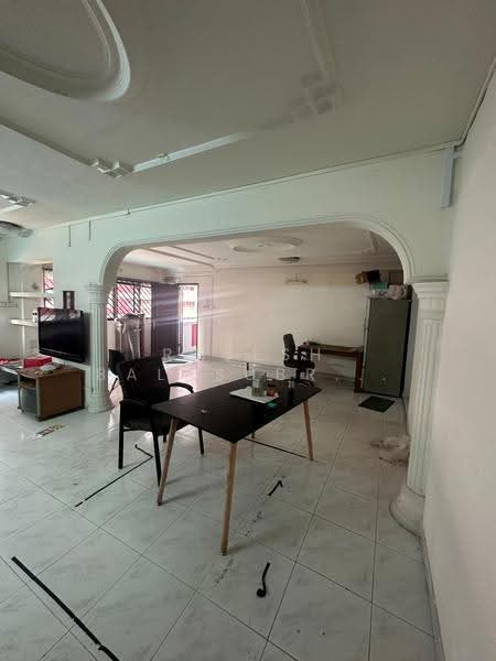 5 Toh Yi Drive, 5 Toh Yi Drive, Clementi Park / Upper Bukit Timah, 3 Bedrooms, 1,313 sqft, HDB Flat For Rent, by Rajesh Balasubramanian, 500265860 - Living Room - PropertyGuru.com.sg