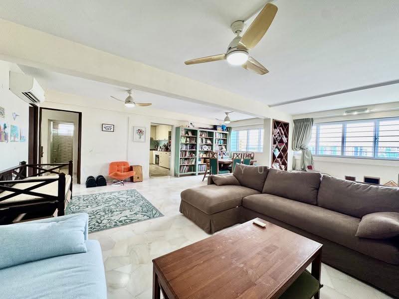 796 Yishun Ring Road, 796 Yishun Ring Road, Sembawang / Yishun, 3 Bedrooms, 1,367 sqft, HDB Flat For Sale, by Chew Lih Yuan, 500265872 - Living Room - PropertyGuru.com.sg