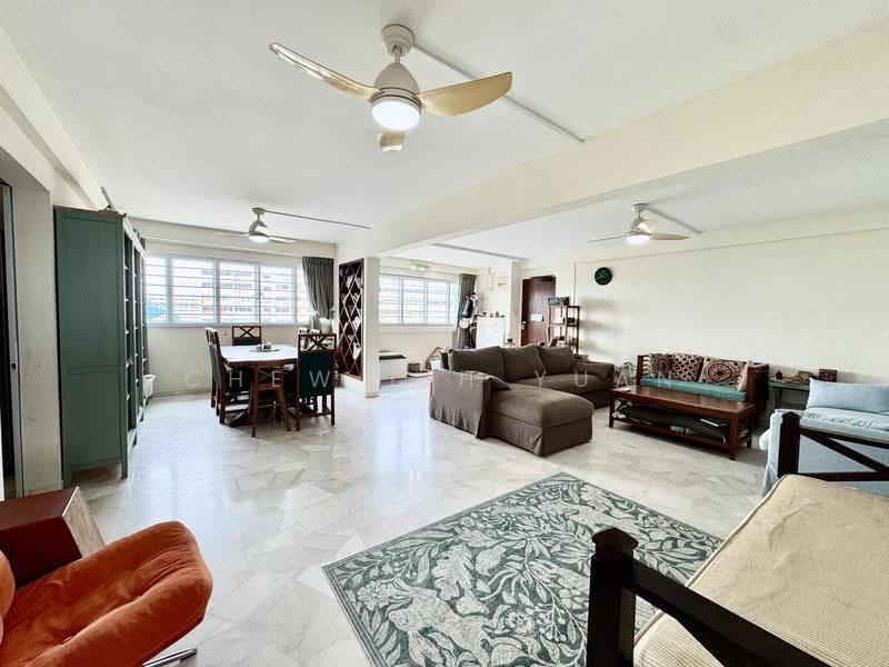 796 Yishun Ring Road, 796 Yishun Ring Road, Sembawang / Yishun, 3 Bedrooms, 1,367 sqft, HDB Flat For Sale, by Chew Lih Yuan, 500265872 - Living Room - PropertyGuru.com.sg