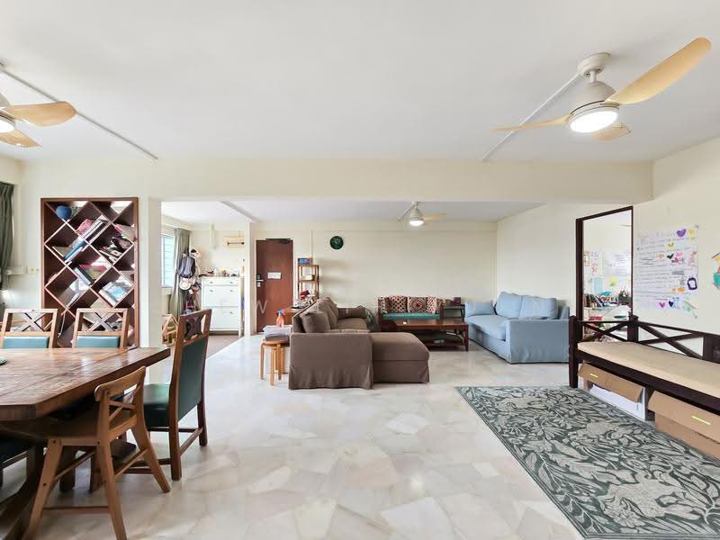 796 Yishun Ring Road, 796 Yishun Ring Road, Sembawang / Yishun, 3 Bedrooms, 1,367 sqft, HDB Flat For Sale, by Chew Lih Yuan, 500265872 - Living Room - PropertyGuru.com.sg