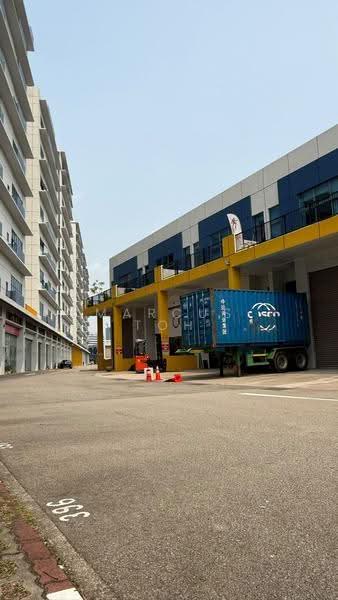 Tradehub 21, 18 Boon Lay Way, Boon Lay / Jurong / Tuas, 3,854 sqft, Light Industrial (B1) For Sale, by Marcus Toh, 500265886 - Exterior - CommercialGuru.com.sg