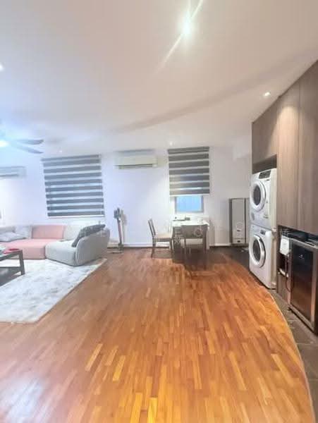 Novena Hill, 33B Jalan Novena, Newton / Novena, 2 Bedrooms, 710 sqft, Apartment For Sale, by Anthea Yeo 杨丽娇, 500265893 - Living Room - PropertyGuru.com.sg