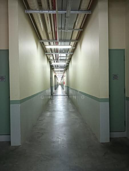 Toh Guan Centre, 21 Toh Guan Road East, Boon Lay / Jurong / Tuas, 1,356 sqft, Factory / Workshop (B2) For Sale, by Barry Cheong, 500265895 - Corridor - CommercialGuru.com.sg