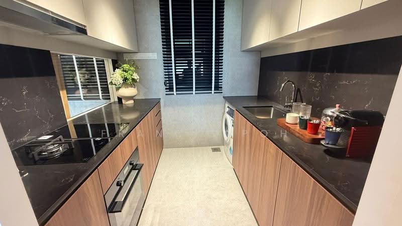 Lucerne Grand, Lakeside Drive, Boon Lay / Jurong / Tuas, 2 Bedrooms, 624 sqft, Condominium For Sale, by Francis Poh, 500265915 - Kitchen - PropertyGuru.com.sg