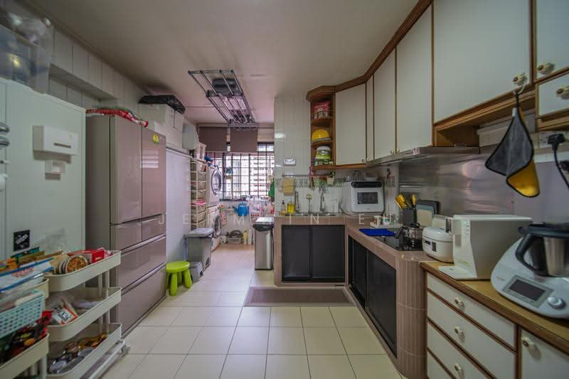 440 Choa Chu Kang Avenue 4, 440 Choa Chu Kang Avenue 4, Dairy Farm / Bukit Panjang / Choa Chu Kang, 3 Bedrooms, 1,119 sqft, HDB Flat For Sale, by Jermain Eu, 500265917 - Kitchen - PropertyGuru.com.sg