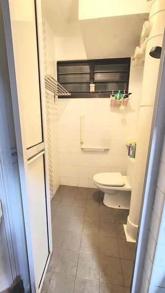 153 Ang Mo Kio Avenue 5, 153 Ang Mo Kio Avenue 5, Ang Mo Kio / Bishan / Thomson, 2 Bedrooms, 635 sqft, HDB Flat For Rent, by Adeline Lim, 500265937 - Bathroom - PropertyGuru.com.sg