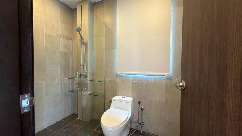 Sembawang Springs Estate, Jalan Salang, Sembawang / Yishun, 5 Bedrooms, 2,586 sqft, Semi-Detached House For Rent, by Jesslyn Chow, 500265945 - Bathroom - PropertyGuru.com.sg