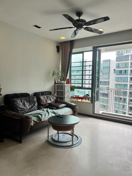 The Quintet, 38 Choa Chu Kang Street, Dairy Farm / Bukit Panjang / Choa Chu Kang, 3 Bedrooms, 1,259 sqft, Condominium For Sale, by Pick Yuen Liow, 500265948 - Living Room - PropertyGuru.com.sg