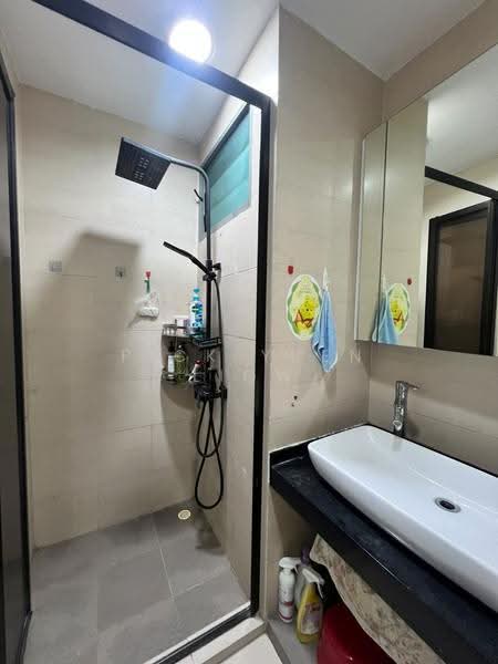 The Quintet, 38 Choa Chu Kang Street, Dairy Farm / Bukit Panjang / Choa Chu Kang, 3 Bedrooms, 1,259 sqft, Condominium For Sale, by Pick Yuen Liow, 500265948 - Bathroom - PropertyGuru.com.sg