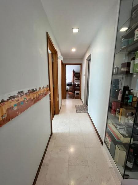 The Quintet, 38 Choa Chu Kang Street, Dairy Farm / Bukit Panjang / Choa Chu Kang, 3 Bedrooms, 1,259 sqft, Condominium For Sale, by Pick Yuen Liow, 500265948 - Corridor - PropertyGuru.com.sg