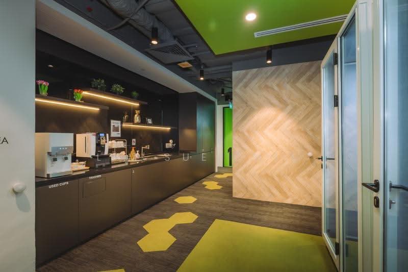 Bugis Junction Towers, 230 Victoria Street, Beach Road / Bugis / Rochor, 120 sqft, Office For Rent, by Lim Sue Chee, 500265962 - Interior - CommercialGuru.com.sg