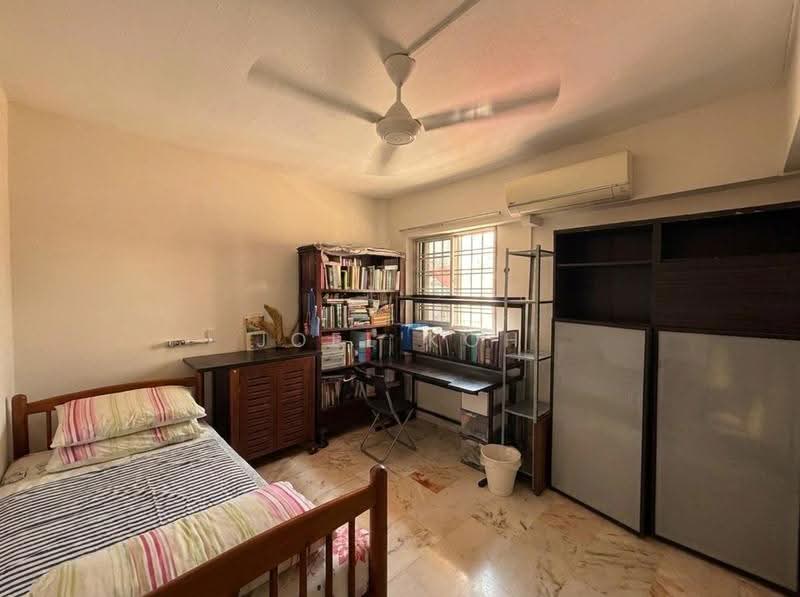 304 Jurong East Street 32, 304 Jurong East Street 32, Boon Lay / Jurong / Tuas, 3 Bedrooms, 1,012 sqft, HDB Flat For Sale, by Joel Koh, 500265984 - Bedroom - PropertyGuru.com.sg
