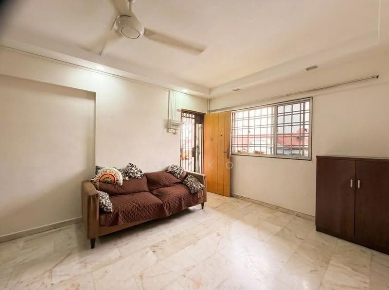 304 Jurong East Street 32, 304 Jurong East Street 32, Boon Lay / Jurong / Tuas, 3 Bedrooms, 1,012 sqft, HDB Flat For Sale, by Joel Koh, 500265984 - Living Room - PropertyGuru.com.sg