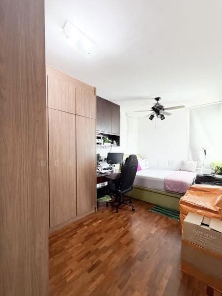Lilydale, 560 Yishun Ave 6, Sembawang / Yishun, 3 Bedrooms, 1,195 sqft, Condominium For Rent, by HEATHER LIM, 500266015 - Bedroom - PropertyGuru.com.sg