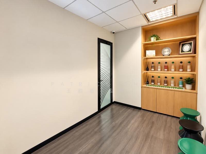 Ngee Ann City, 391 Orchard Road, Orchard / River Valley, 2,056 sqft, Office For Rent, by Patrick Ong 王鹏若(安仔), 500266019 - Interior - CommercialGuru.com.sg