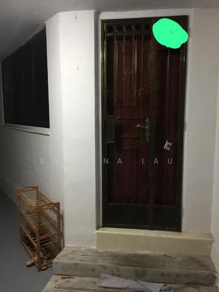 241 Bukit Batok East Avenue 5, 241 Bukit Batok East Avenue 5, Dairy Farm / Bukit Panjang / Choa Chu Kang, 2 Bedrooms, 743 sqft, HDB Flat For Rent, by Sabrina Lau, 500266032 - Entrance - PropertyGuru.com.sg