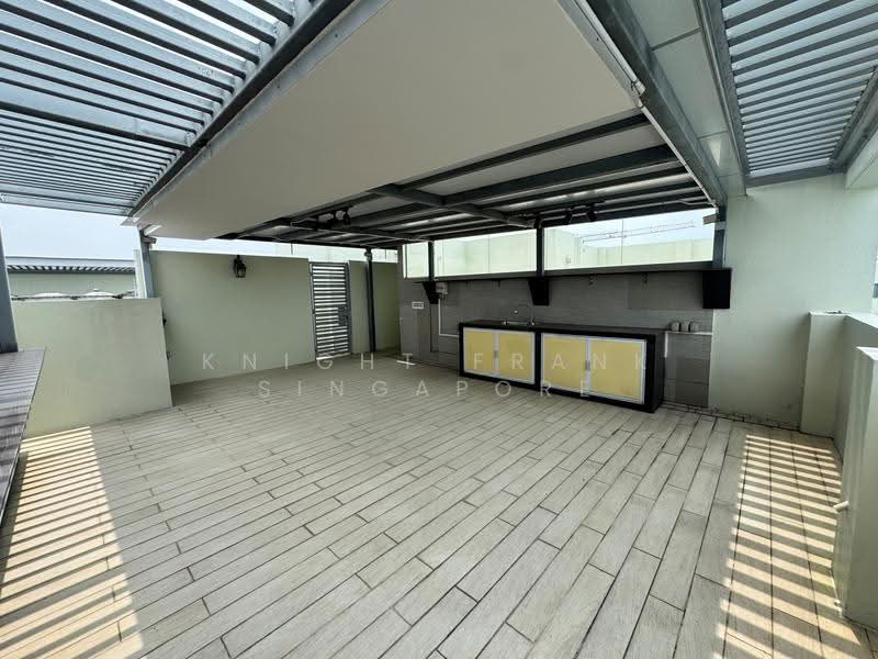Skies Miltonia, 31 Miltonia Close, Sembawang / Yishun, 4 Bedrooms, 3,574 sqft, Condominium For Sale, by GWEN LIM, 500266042 - Exterior - PropertyGuru.com.sg