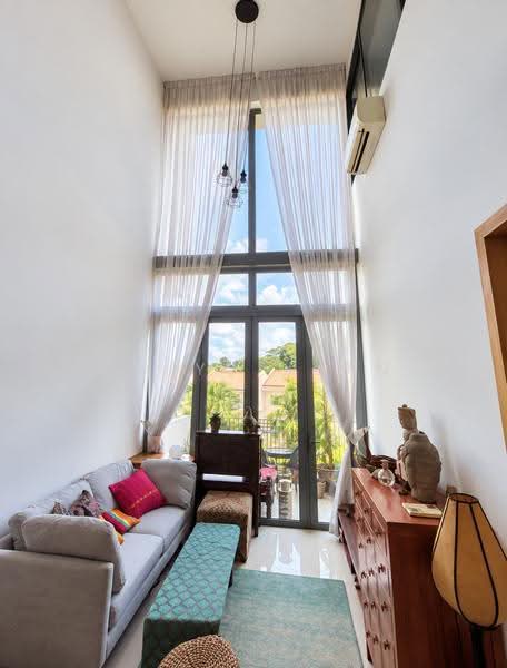 Pollen & Bleu, 15 Farrer Drive, Tanglin / Holland / Bukit Timah, 2 Bedrooms, 1,163 sqft, Condominium For Sale, by Oh Yu Xuan, 500266046 - Living Room - PropertyGuru.com.sg