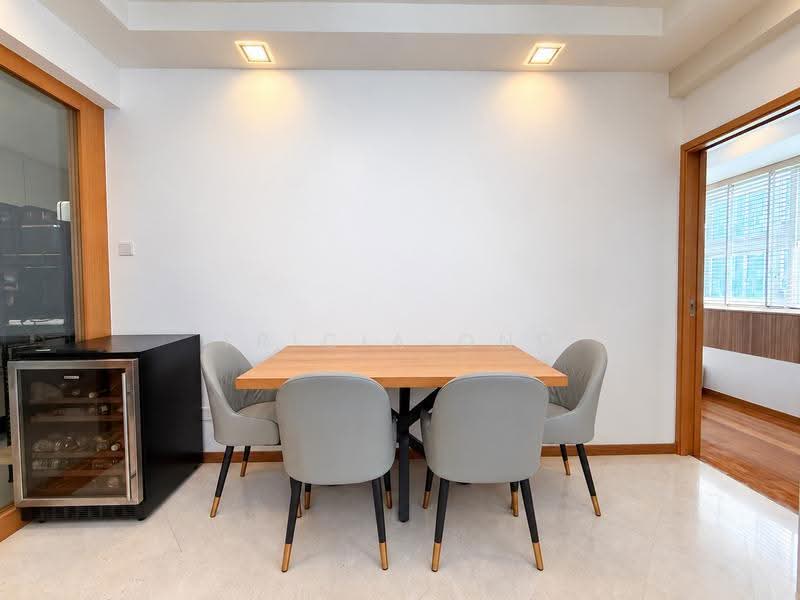 8 @ Mount Sophia, 10 Mount Sophia, Orchard / River Valley, 1 Bedroom, 861 sqft, Condominium For Sale, by Tricia Ong, 500266047 - Dining Room - PropertyGuru.com.sg