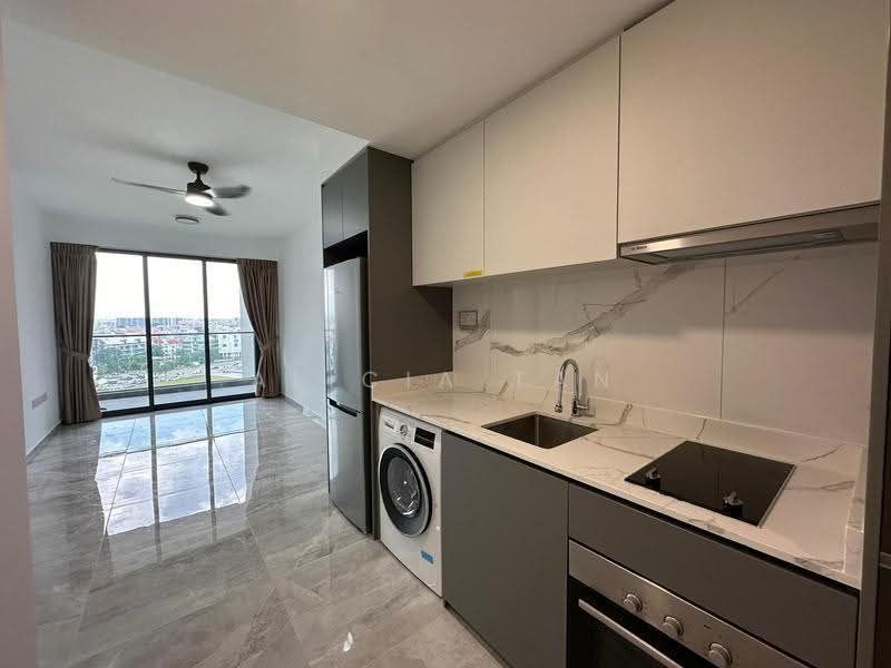 Affinity At Serangoon, Hougang / Punggol / Sengkang, 2 Bedrooms, 732 sqft, Condominium For Sale, by Alicia Tan, 500266054 - Kitchen - PropertyGuru.com.sg