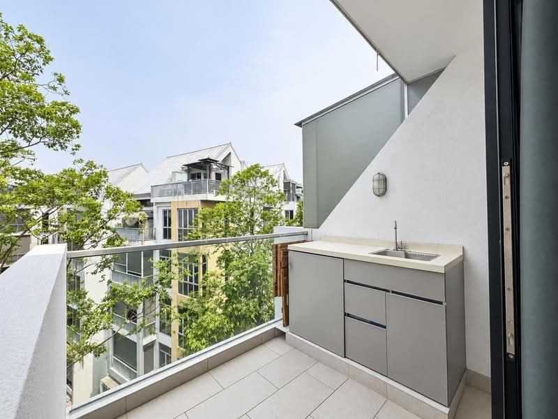 NottingHill Suites, 29A Toh Tuck Road, Clementi Park / Upper Bukit Timah, 1 Bedroom, 560 sqft, Apartment For Sale, by Jeremy Koh, 500266057 - Balcony - PropertyGuru.com.sg