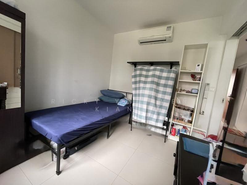 993B Buangkok Link, 993B Buangkok Link, Hougang / Punggol / Sengkang, 1 Bedroom, 409 sqft, HDB Flat For Sale, by Ricky Yeo Wen Kiang, 500266060 - Bedroom - PropertyGuru.com.sg