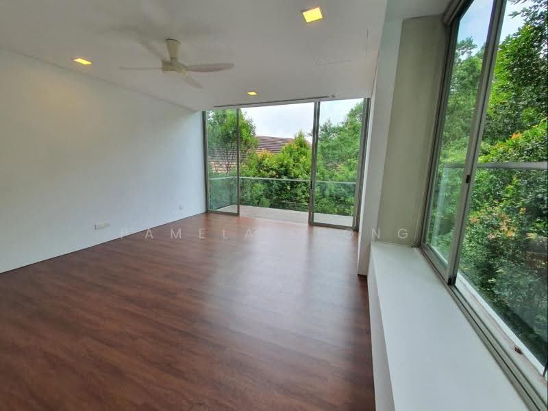 RARE ! CLUSTER DETACHED @ VANDA, CALL PAM 90228600, VANDA CRESCENT, VANDA AVE, LINDEN DRIVE, JLN NAGA SARI, Newton / Novena, 5 Bedrooms, 5,000 sqft, Bungalow House For Sale, by Pamela Chong, 500266065 - Balcony - PropertyGuru.com.sg