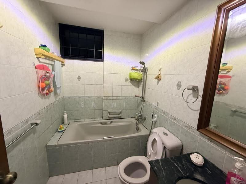 Simei Green Condominium, 5 Simei Street 4, Pasir Ris / Tampines, 3 Bedrooms, 969 sqft, Condominium For Sale, by Srini PN, 500266067 - Bathroom - PropertyGuru.com.sg