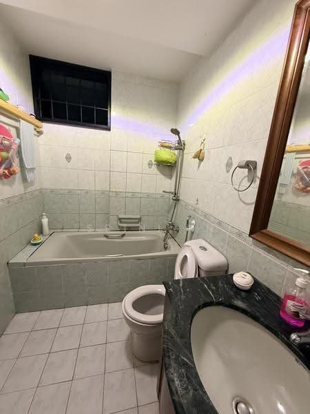 Simei Green Condominium, 5 Simei Street 4, Pasir Ris / Tampines, 3 Bedrooms, 969 sqft, Condominium For Sale, by Srini PN, 500266067 - Bathroom - PropertyGuru.com.sg