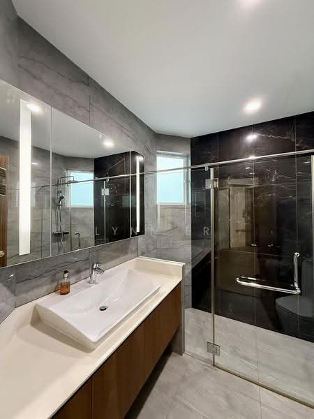 Honolulu Tower, 341 Bukit Timah Road, Tanglin / Holland / Bukit Timah, 4 Bedrooms, 5,823 sqft, Apartment For Sale, by Lynn Er, 500266069 - Bathroom - PropertyGuru.com.sg