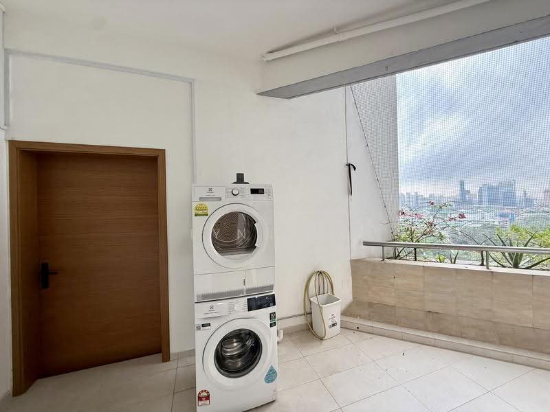 Honolulu Tower, 341 Bukit Timah Road, Tanglin / Holland / Bukit Timah, 4 Bedrooms, 5,823 sqft, Apartment For Sale, by Lynn Er, 500266069 - Balcony - PropertyGuru.com.sg