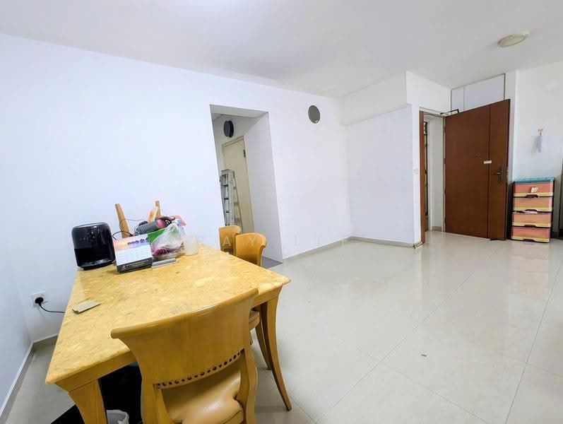 815C Choa Chu Kang Avenue 7, 815C Choa Chu Kang Avenue 7, Dairy Farm / Bukit Panjang / Choa Chu Kang, 3 Bedrooms, 1,001 sqft, HDB Flat For Sale, by Ray Lee, 500266071 - Dining Room - PropertyGuru.com.sg