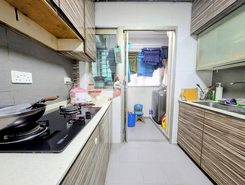 815C Choa Chu Kang Avenue 7, 815C Choa Chu Kang Avenue 7, Dairy Farm / Bukit Panjang / Choa Chu Kang, 3 Bedrooms, 1,001 sqft, HDB Flat For Sale, by Ray Lee, 500266071 - Kitchen - PropertyGuru.com.sg