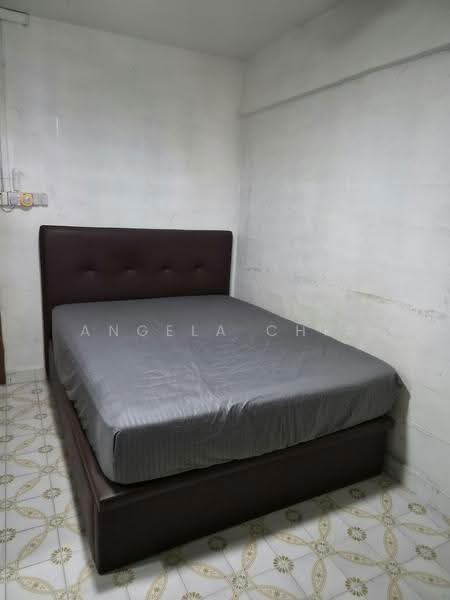 418 Ang Mo Kio Avenue 10, 418 Ang Mo Kio Avenue 10, Ang Mo Kio / Bishan / Thomson, Room Rental, 118 sqft, HDB Flat For Rent, by Angela Chia, 500266074 - Bedroom - PropertyGuru.com.sg