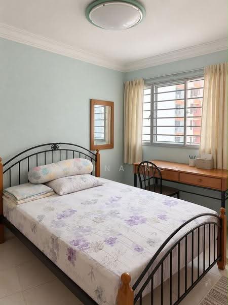 8 Holland Avenue, 8 Holland Avenue, Tanglin / Holland / Bukit Timah, 2 Bedrooms, 721 sqft, HDB Flat For Sale, by Petrina Ngo, 500266080 - Bedroom - PropertyGuru.com.sg