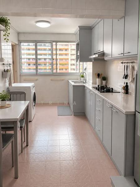 8 Holland Avenue, 8 Holland Avenue, Tanglin / Holland / Bukit Timah, 2 Bedrooms, 721 sqft, HDB Flat For Sale, by Petrina Ngo, 500266080 - Kitchen - PropertyGuru.com.sg