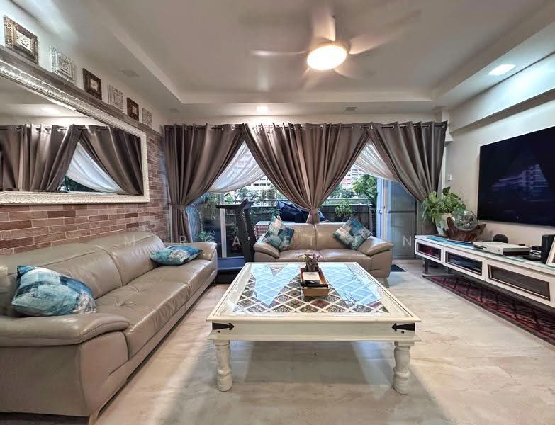 533 Hougang Avenue 6, 533 Hougang Avenue 6, Hougang / Punggol / Sengkang, 4 Bedrooms, 1,561 sqft, HDB Flat For Sale, by Margaret Tan, 500266081 - Living Room - PropertyGuru.com.sg