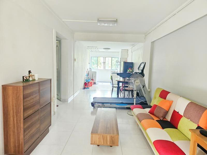 155 Ang Mo Kio Avenue 4, 155 Ang Mo Kio Avenue 4, Ang Mo Kio / Bishan / Thomson, 2 Bedrooms, 732 sqft, HDB Flat For Sale, by Gina Lee, 500266096 - Living Room - PropertyGuru.com.sg