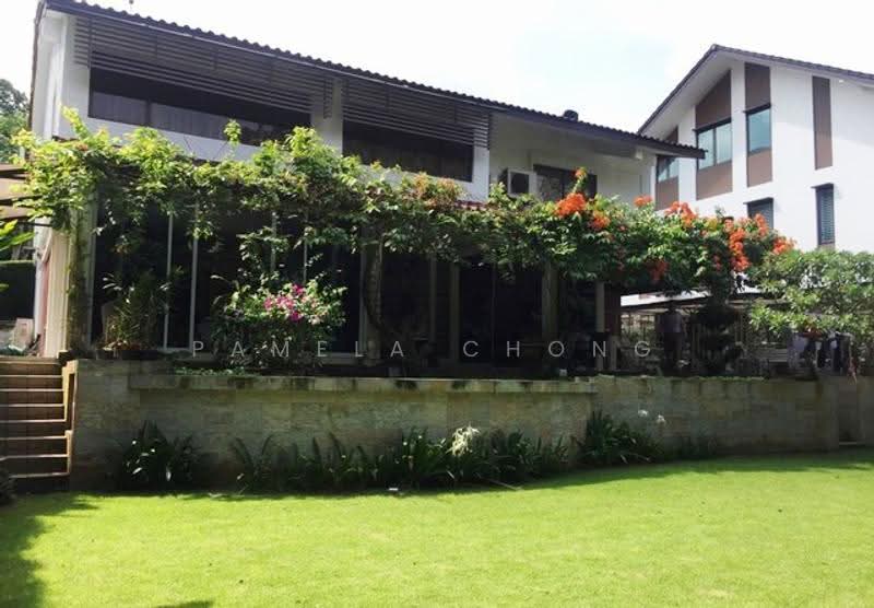 $21XX PSF! CHARMING DETACHED IN GCBA (顶级优质洋房) PAM 90228600, JLN KAMPONG CHANTEK, SWISS CLUB, BINJAI PARK, Clementi Park / Upper Bukit Timah, 5 Bedrooms, 4,500 sqft, Bungalow House For Sale, by Pamela Chong, 500266099 - Exterior - PropertyGuru.com.sg