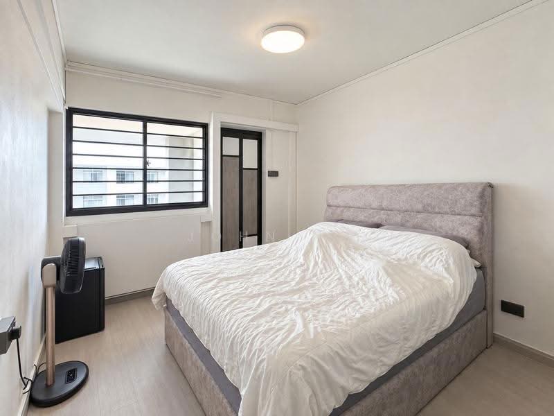 157 Yishun Street 11, 157 Yishun Street 11, Sembawang / Yishun, 3 Bedrooms, 1,001 sqft, HDB Flat For Sale, by John Ng, 500266110 - Bedroom - PropertyGuru.com.sg